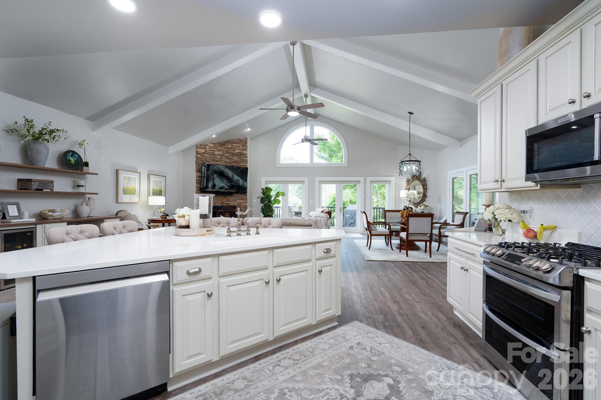 Kitchen - 444 Millingport Lane, New London