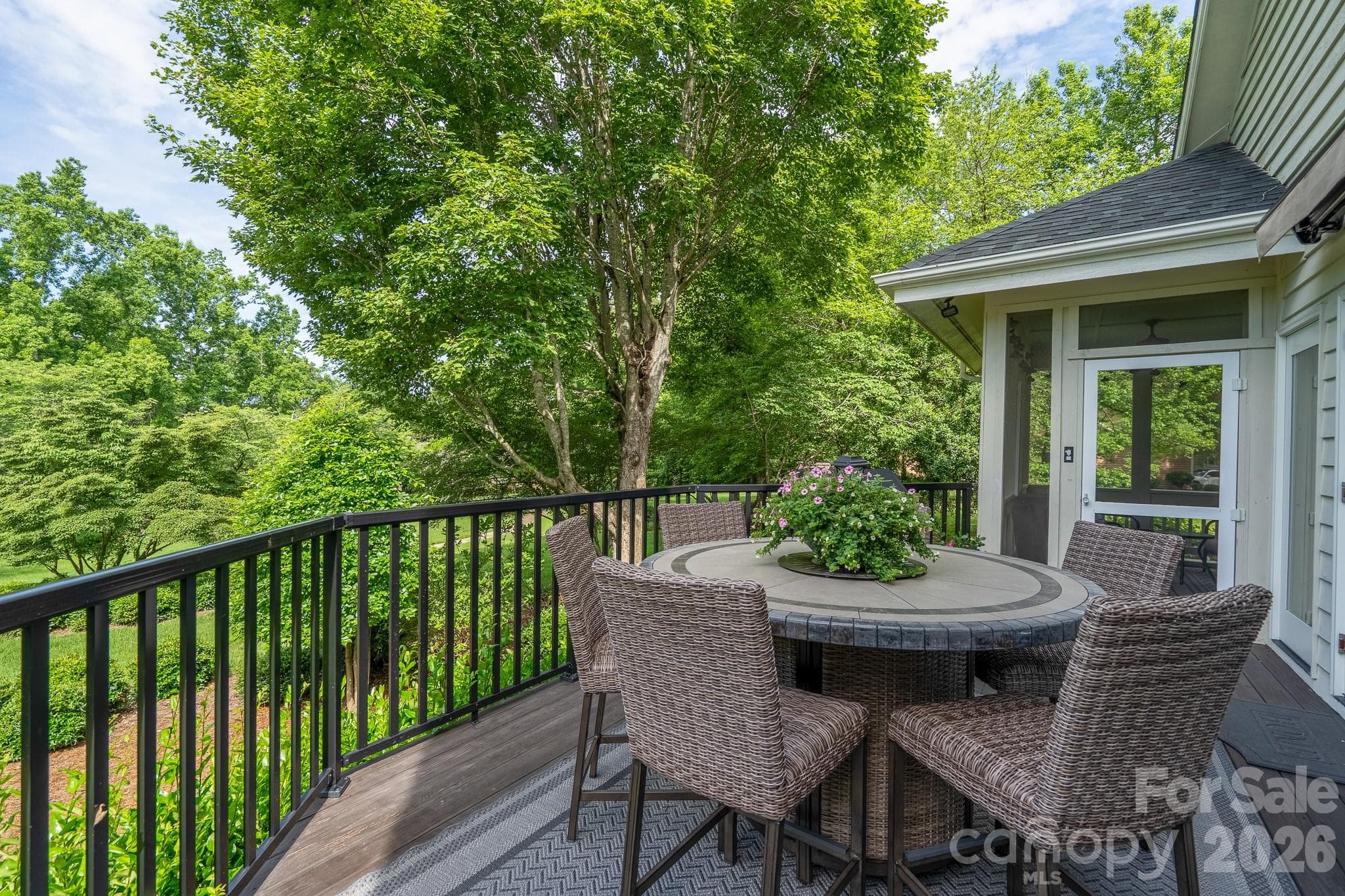 Rear Deck - 444 Millingport Lane, New London