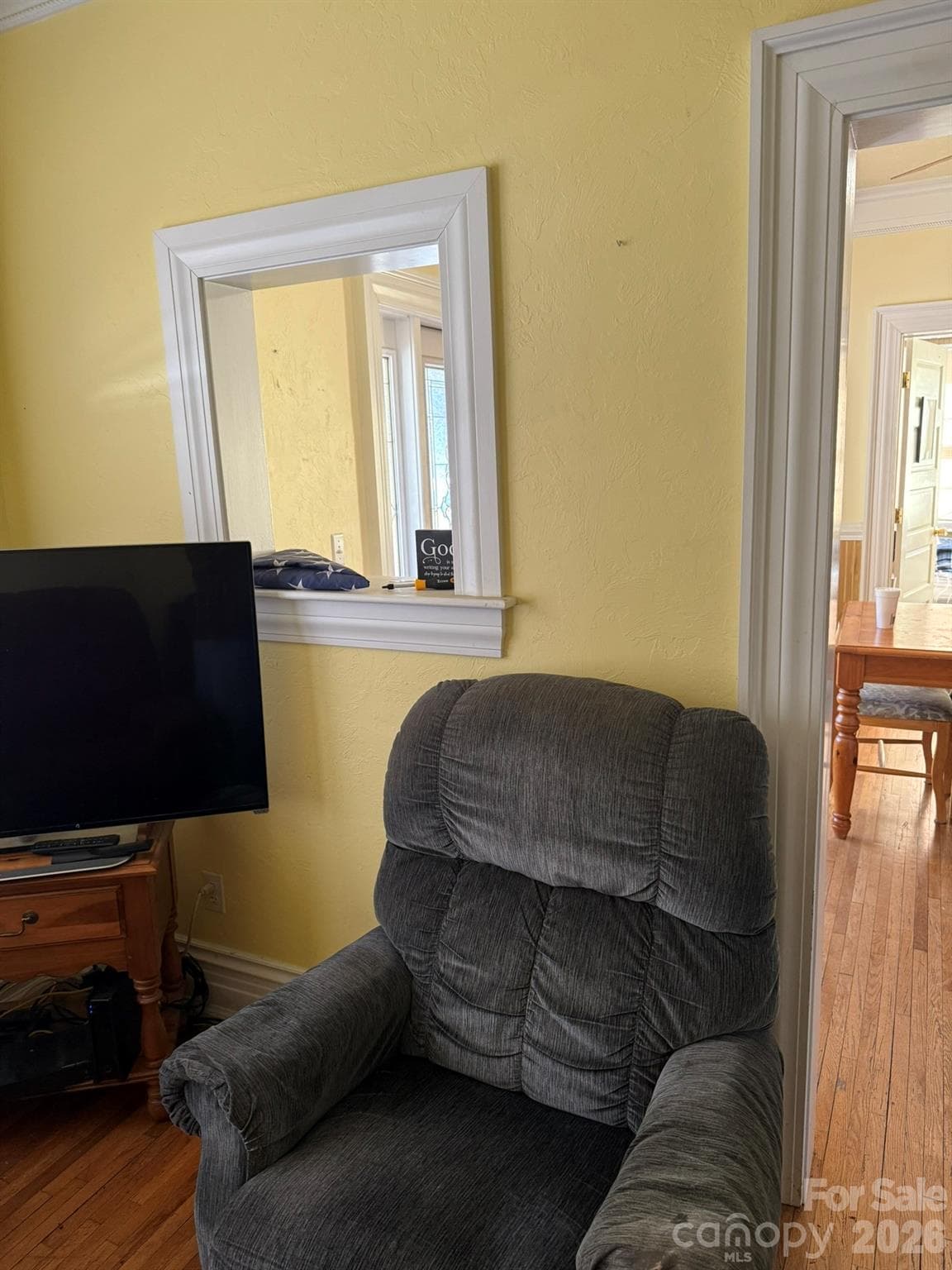 Living or dining - 880 N Main Street, Marion