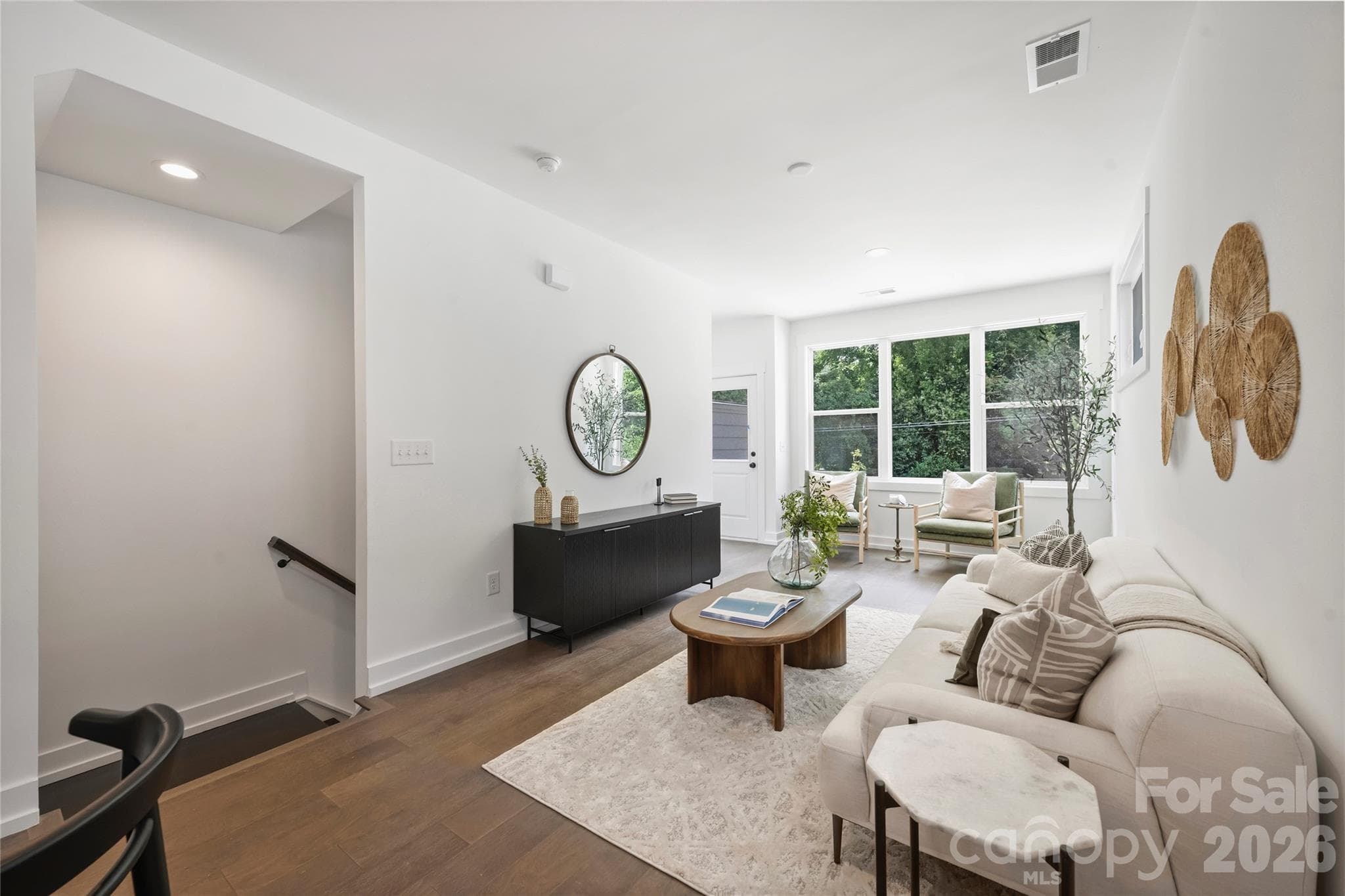 Condominium at 209 Coxe Avenue, Charlotte, photo 9 of 22