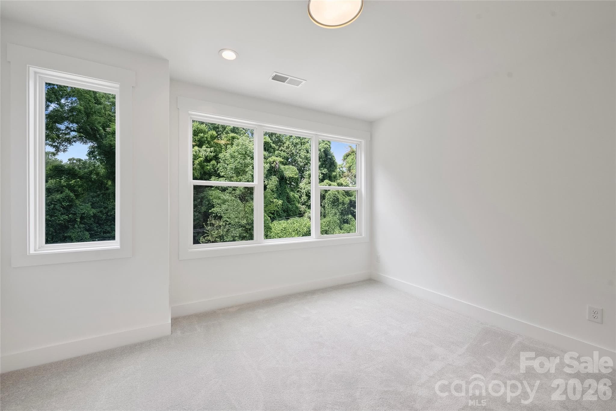 Condominium at 209 Coxe Avenue, Charlotte, photo 14 of 22