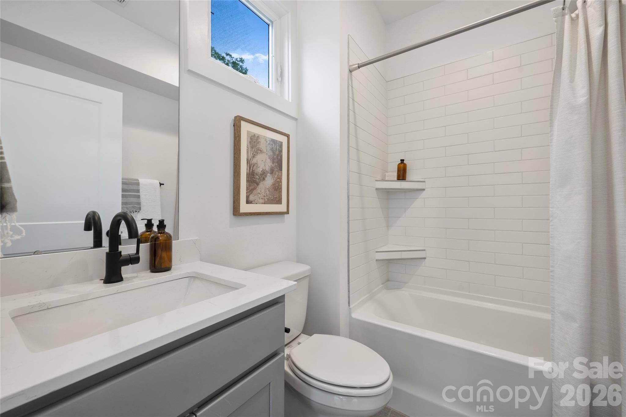 Condominium at 209 Coxe Avenue, Charlotte, photo 15 of 22