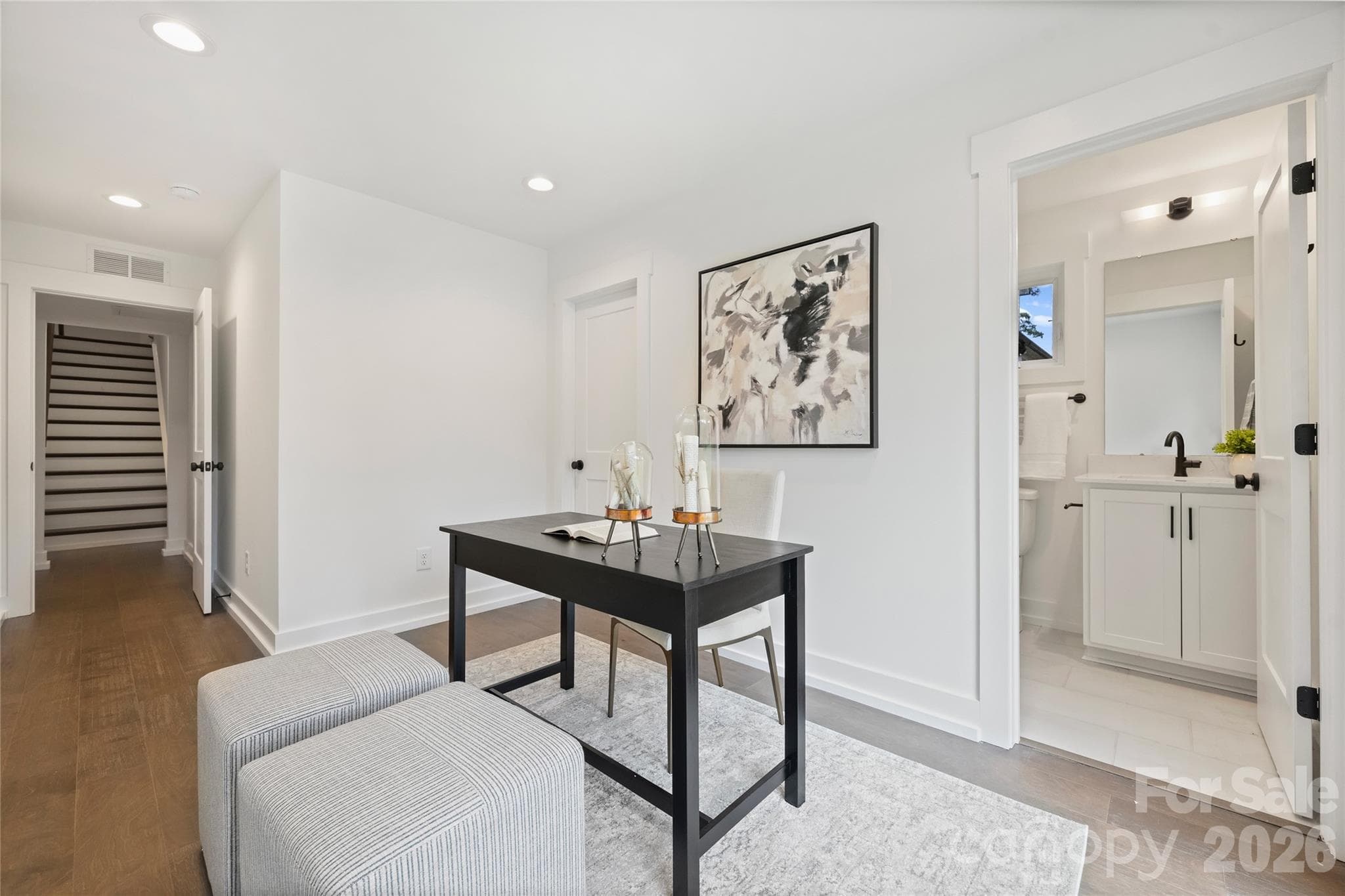 Condominium at 209 Coxe Avenue, Charlotte, photo 17 of 22