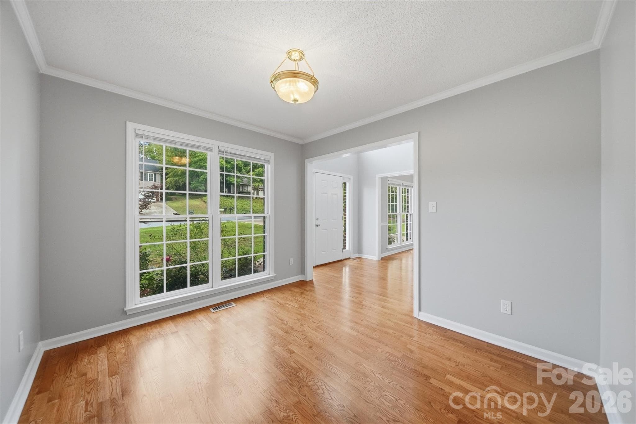 Single Family Residence at 1737 9th Street Place SE, Hickory, photo 2 of 35