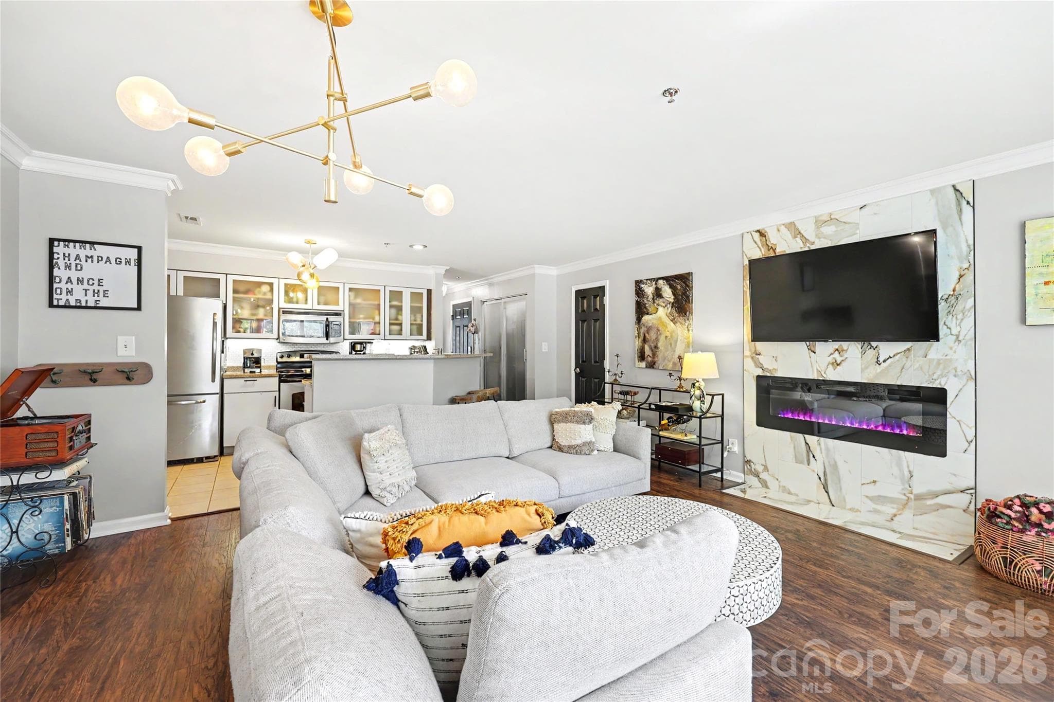 Condominium at Charlotte, photo 3 of 27
