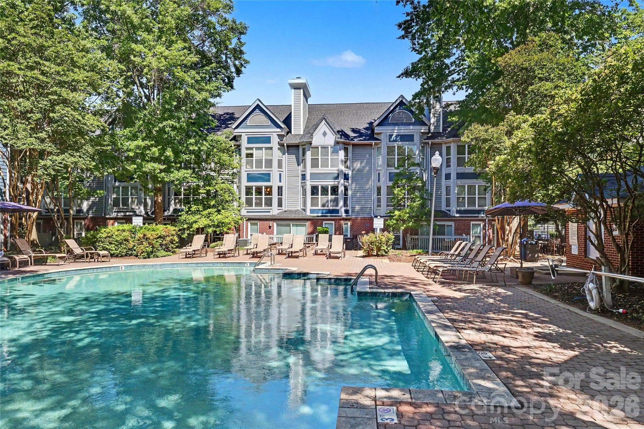 Salt water pool - Charlotte