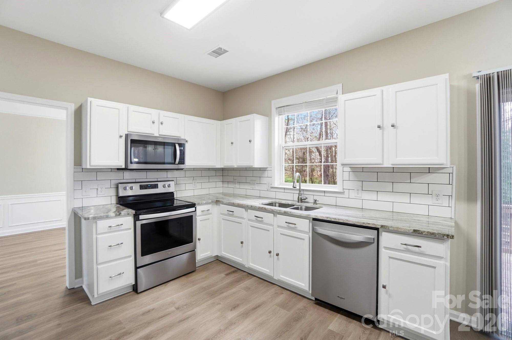 Single Family Residence at Charlotte, photo 17 of 42