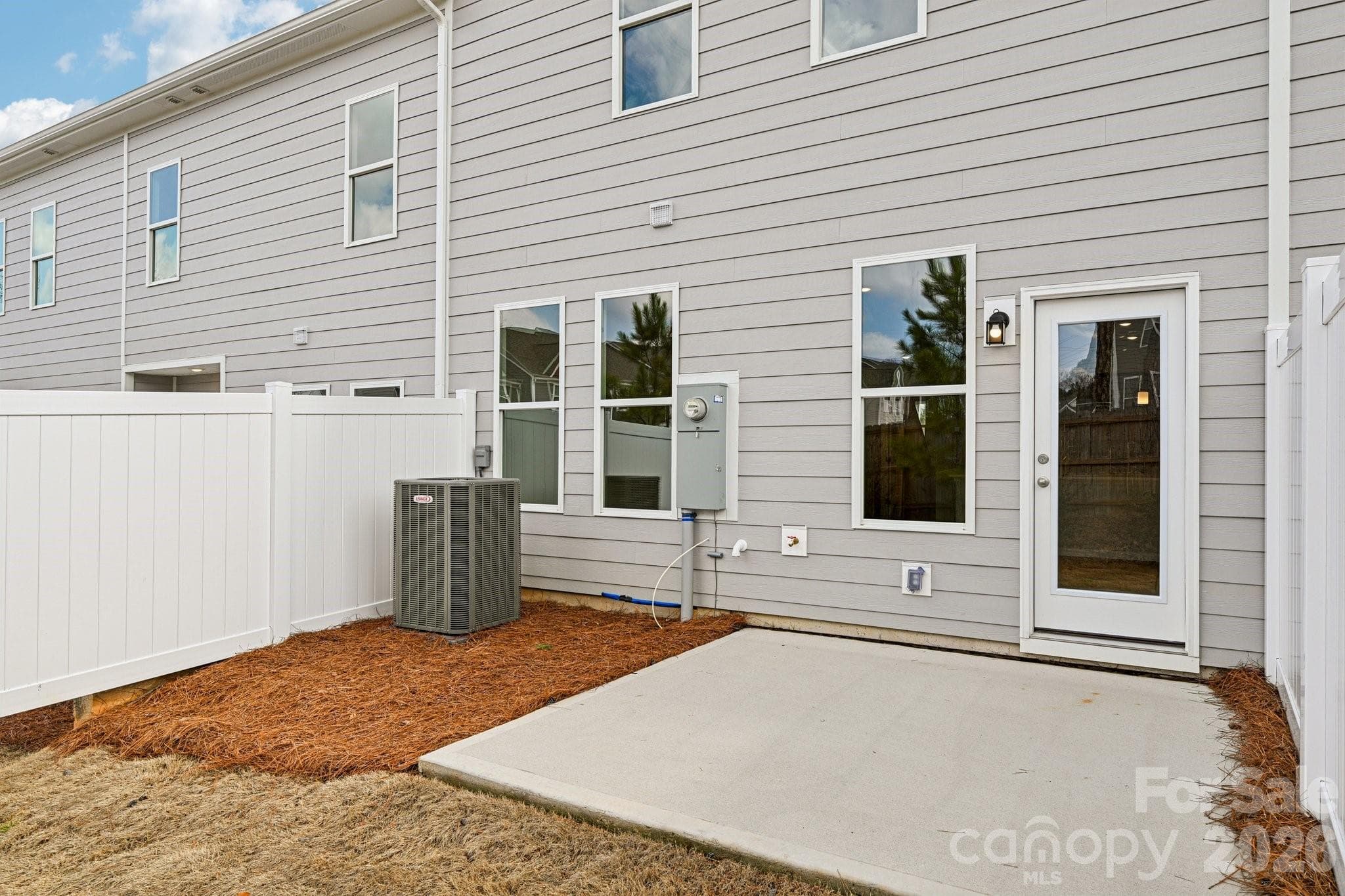 Townhouse at 2517 Ruby Dixon Crossing Drive, Gastonia, photo 27 of 27