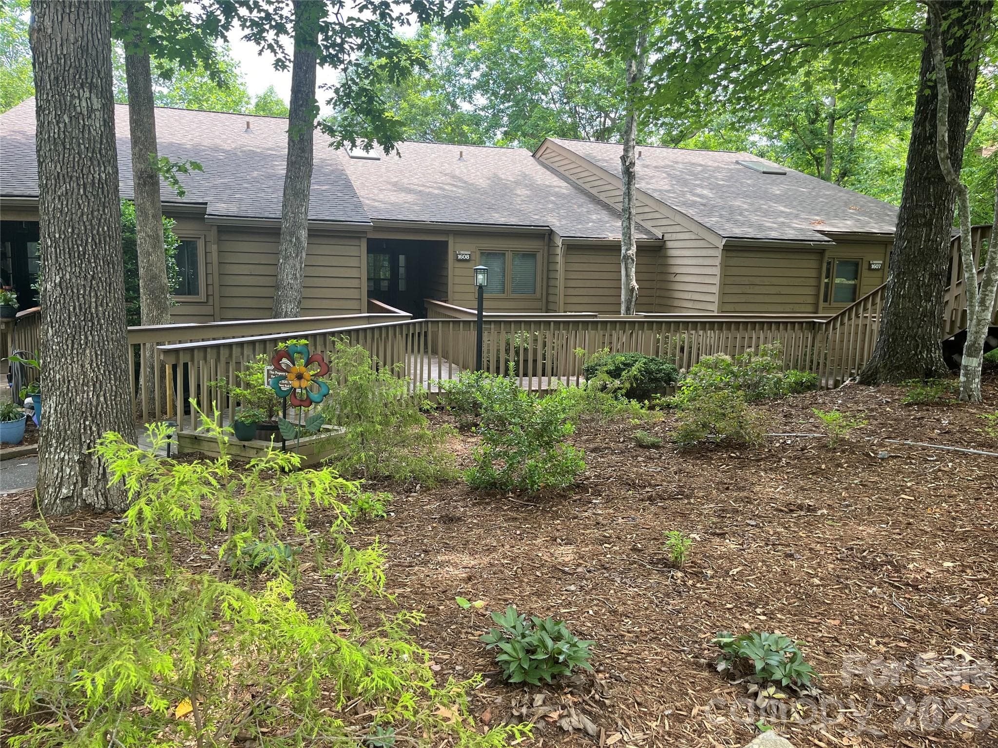 Townhouse at Lake Lure, photo 2 of 46