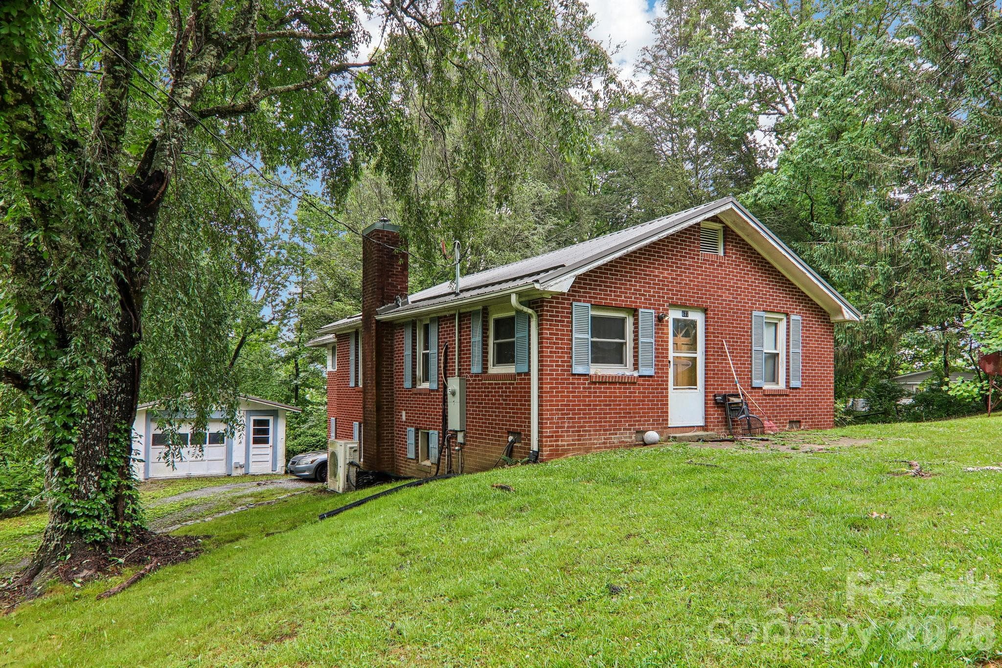 Single Family Residence at 677 Mount Olivet Road, Zirconia, photo 2 of 33