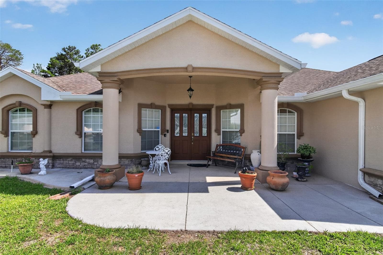 Single Family Residence at 208 MARION OAKS TRL, OCALA, photo 6 of 52