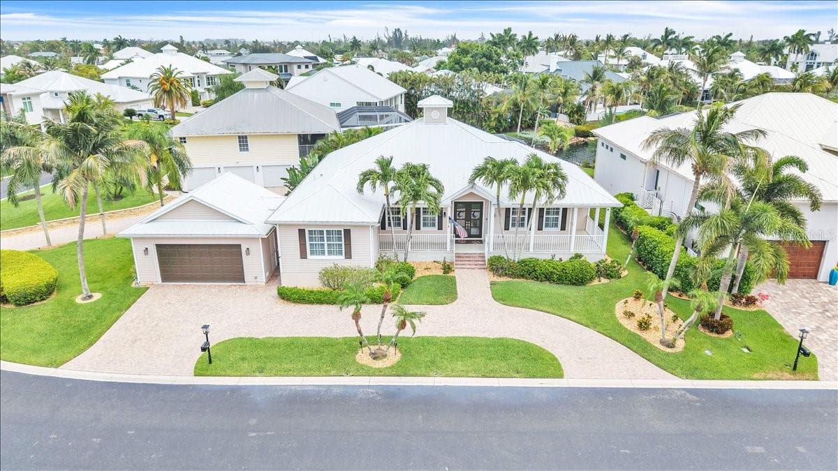 Single Family Residence at 6050 TIDEWATER ISLAND CIR, FORT MYERS, photo 2 of 56