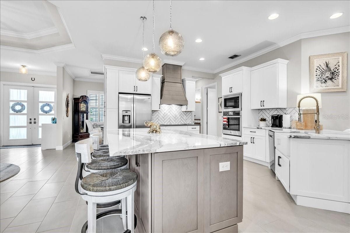 Single Family Residence at 6050 TIDEWATER ISLAND CIR, FORT MYERS, photo 11 of 56