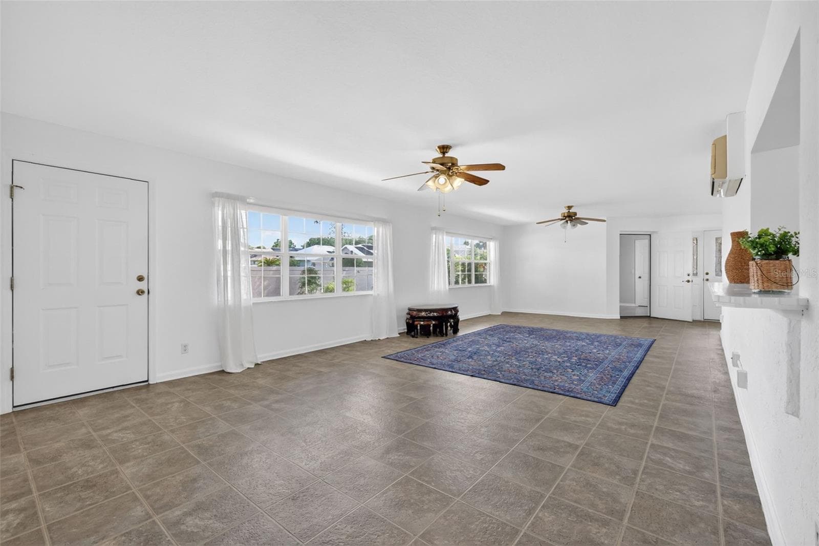 Villa at 17808 SE 115TH CT, SUMMERFIELD, photo 9 of 50