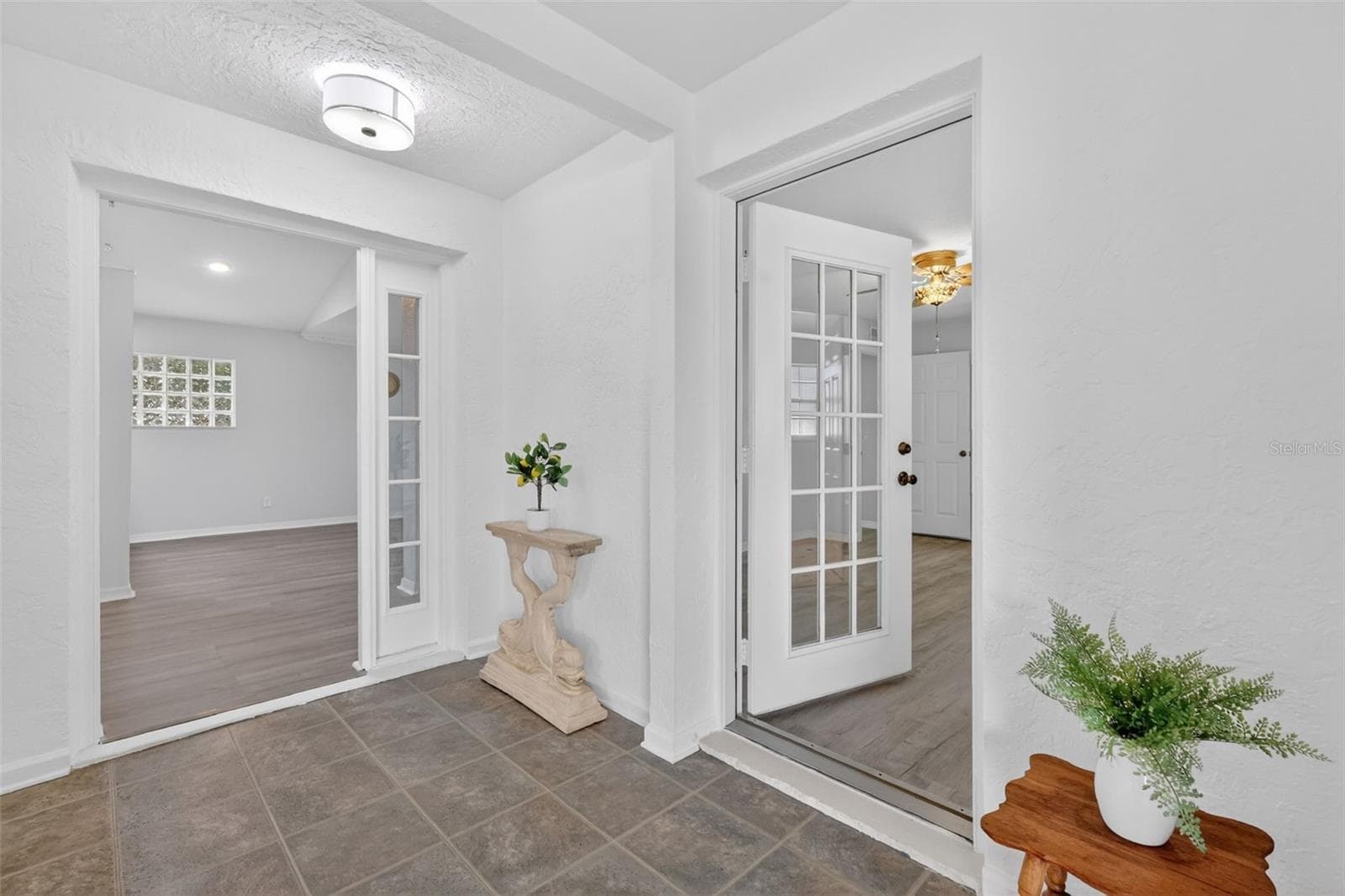 Entrance to primary bedroom 1. - 17808 SE 115TH CT, SUMMERFIELD