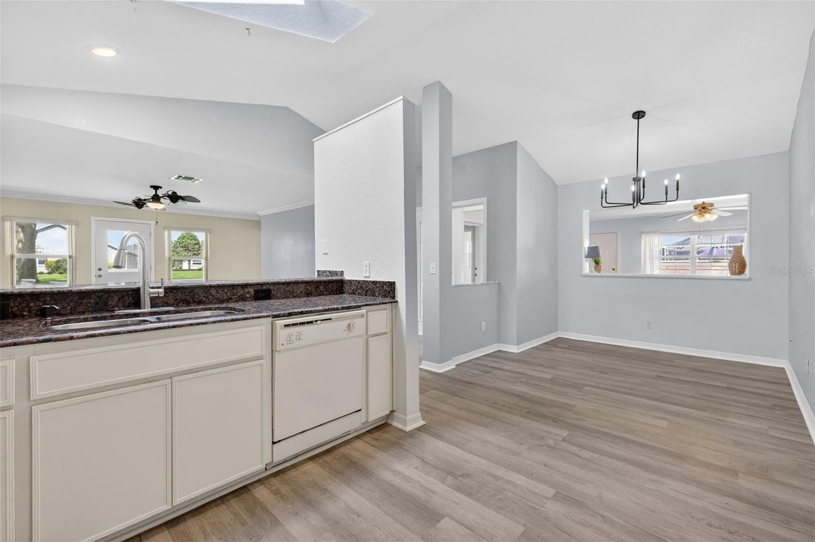 Villa at 17808 SE 115TH CT, SUMMERFIELD, photo 19 of 50