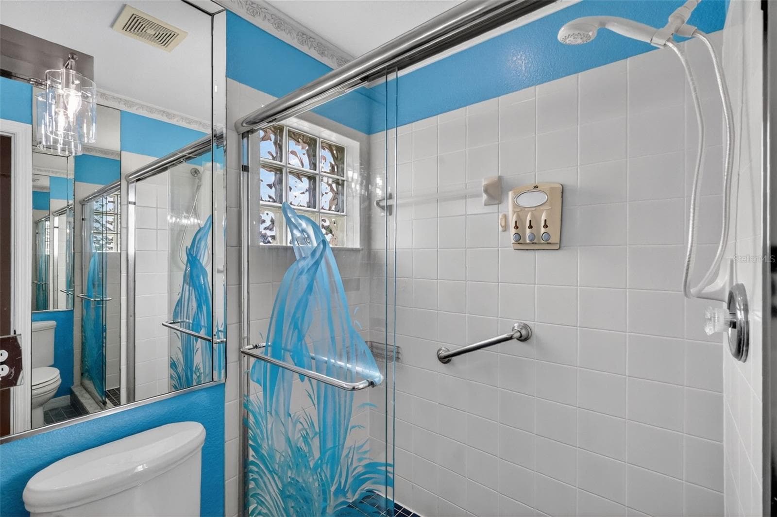 Walk in shower in en suite. - 17808 SE 115TH CT, SUMMERFIELD