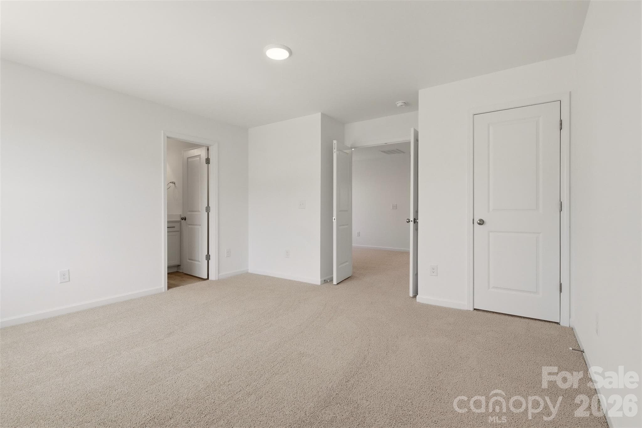 Single Family Residence at 228 Waylon Court, Lexington, photo 8 of 29