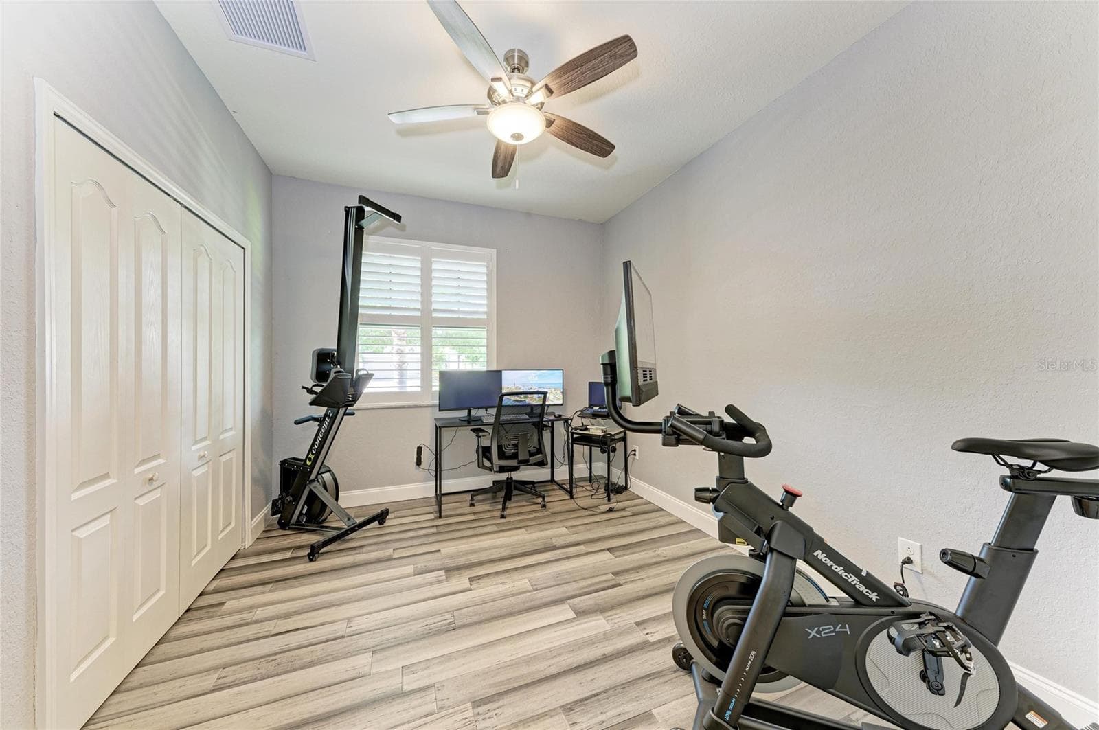 Single Family Residence at 11515 SWEETGRASS DR, BRADENTON, photo 24 of 48