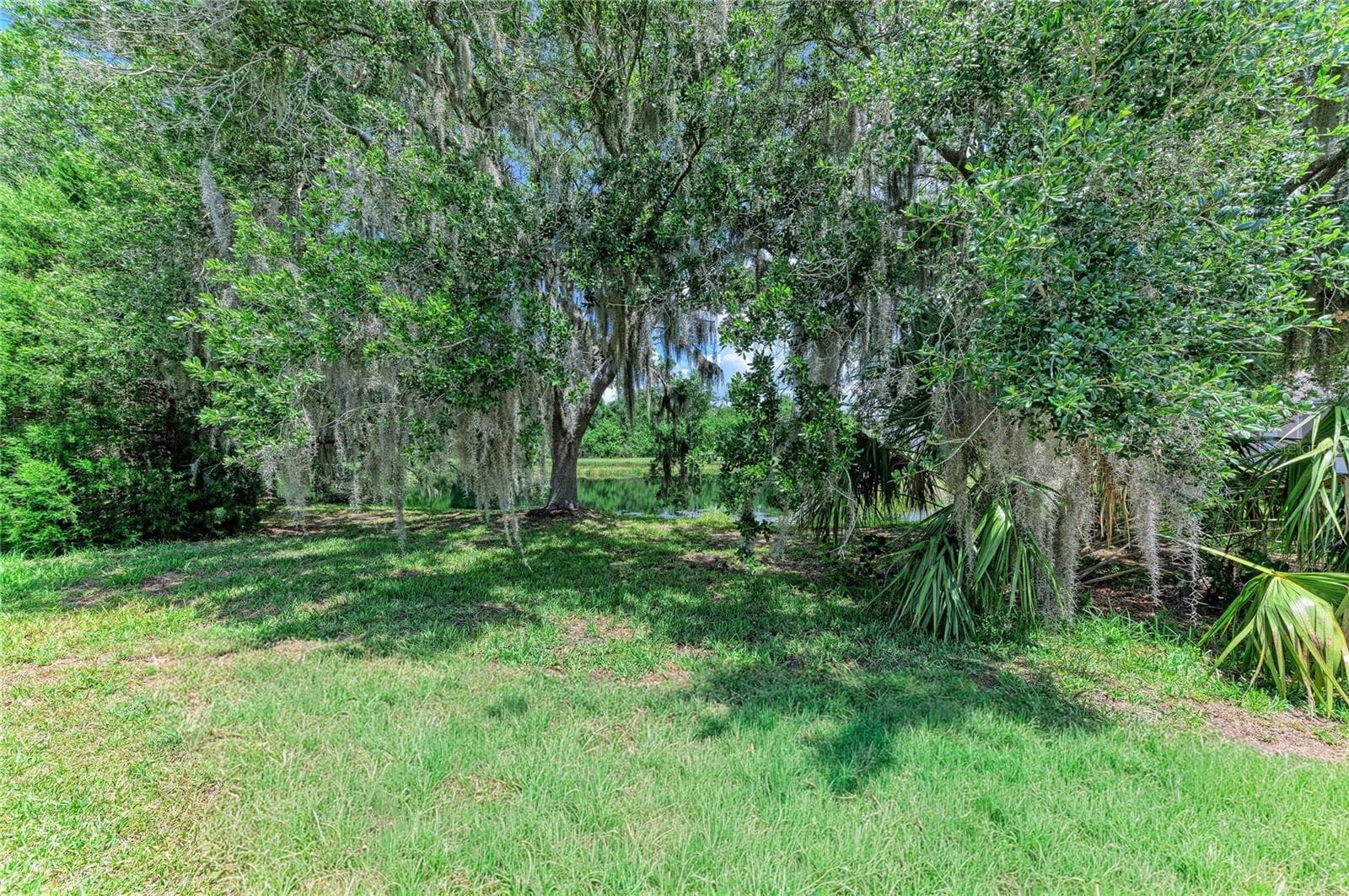 Single Family Residence at 11515 SWEETGRASS DR, BRADENTON, photo 38 of 48