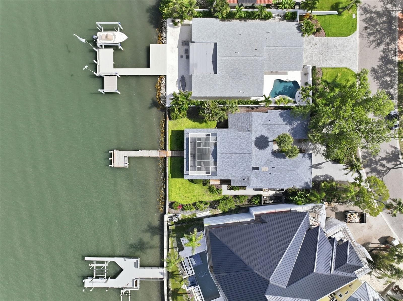 Single Family Residence at 1832 VENETIAN POINT DR, CLEARWATER, photo 17 of 80