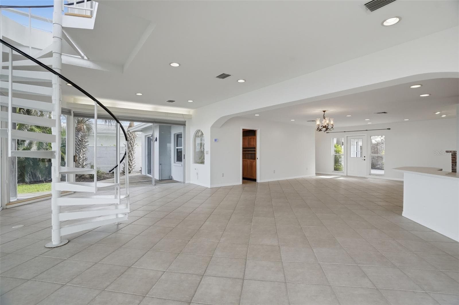 Single Family Residence at 1832 VENETIAN POINT DR, CLEARWATER, photo 33 of 80
