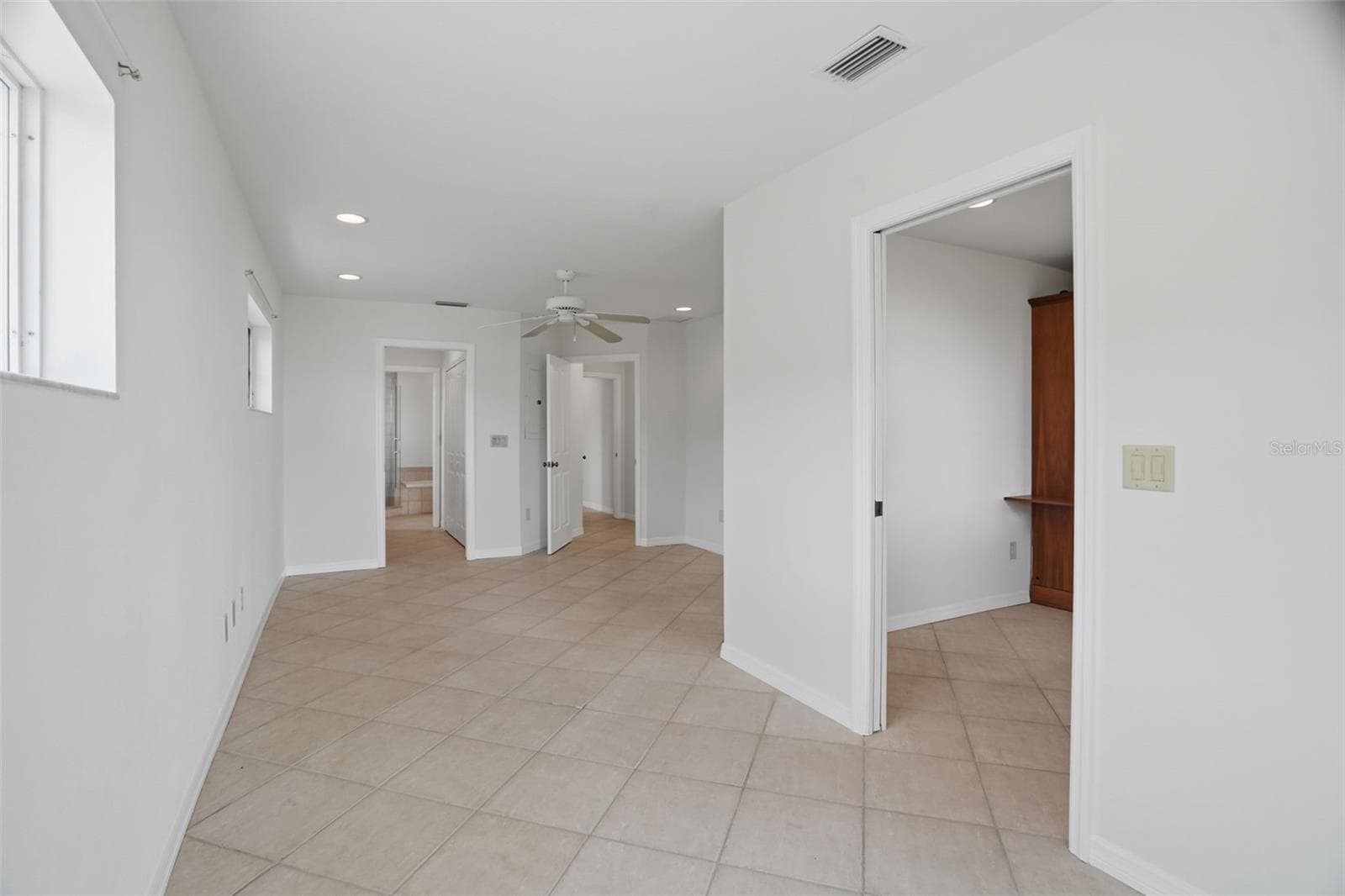 Single Family Residence at 1832 VENETIAN POINT DR, CLEARWATER, photo 49 of 80
