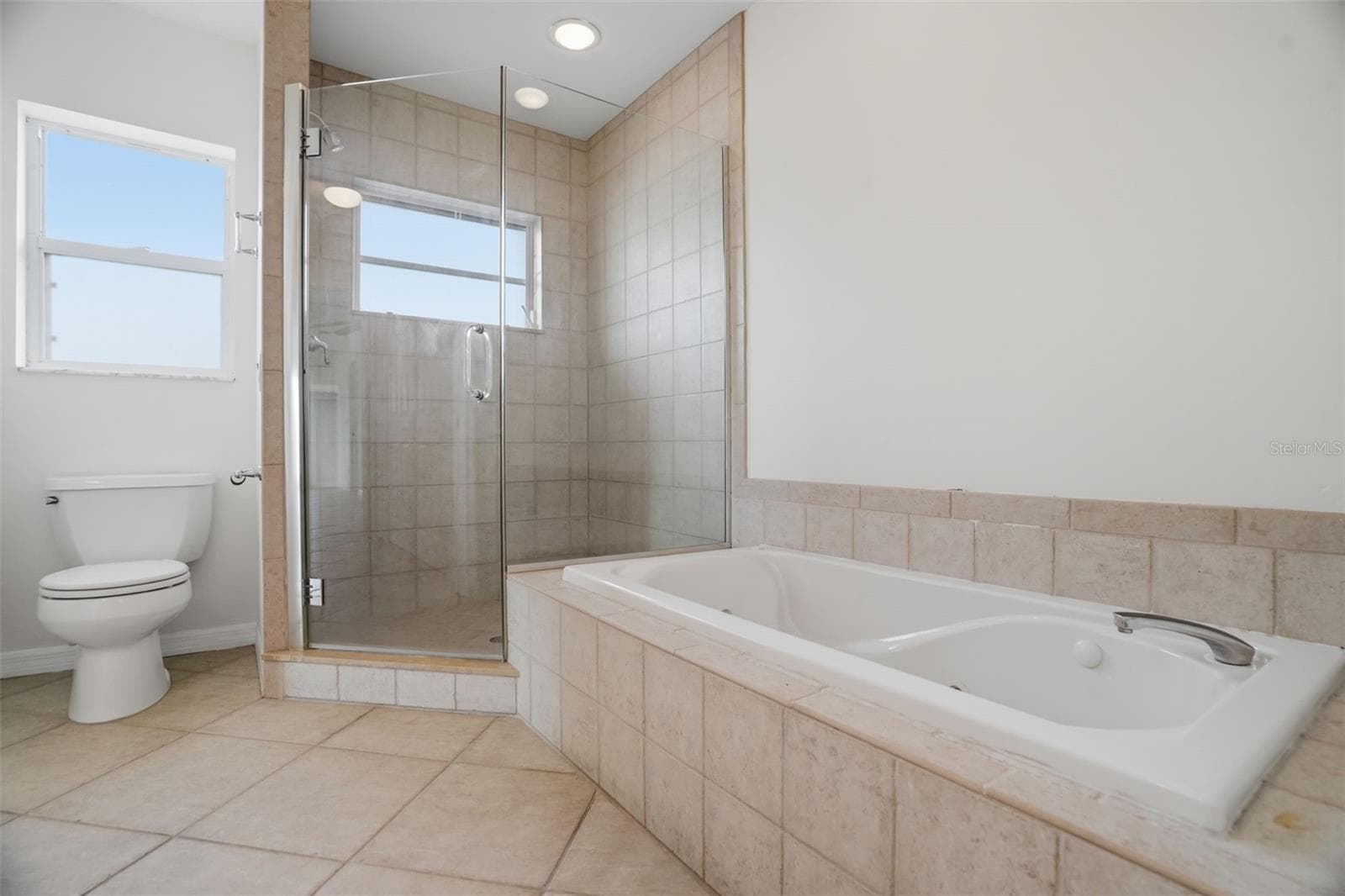 Single Family Residence at 1832 VENETIAN POINT DR, CLEARWATER, photo 54 of 80