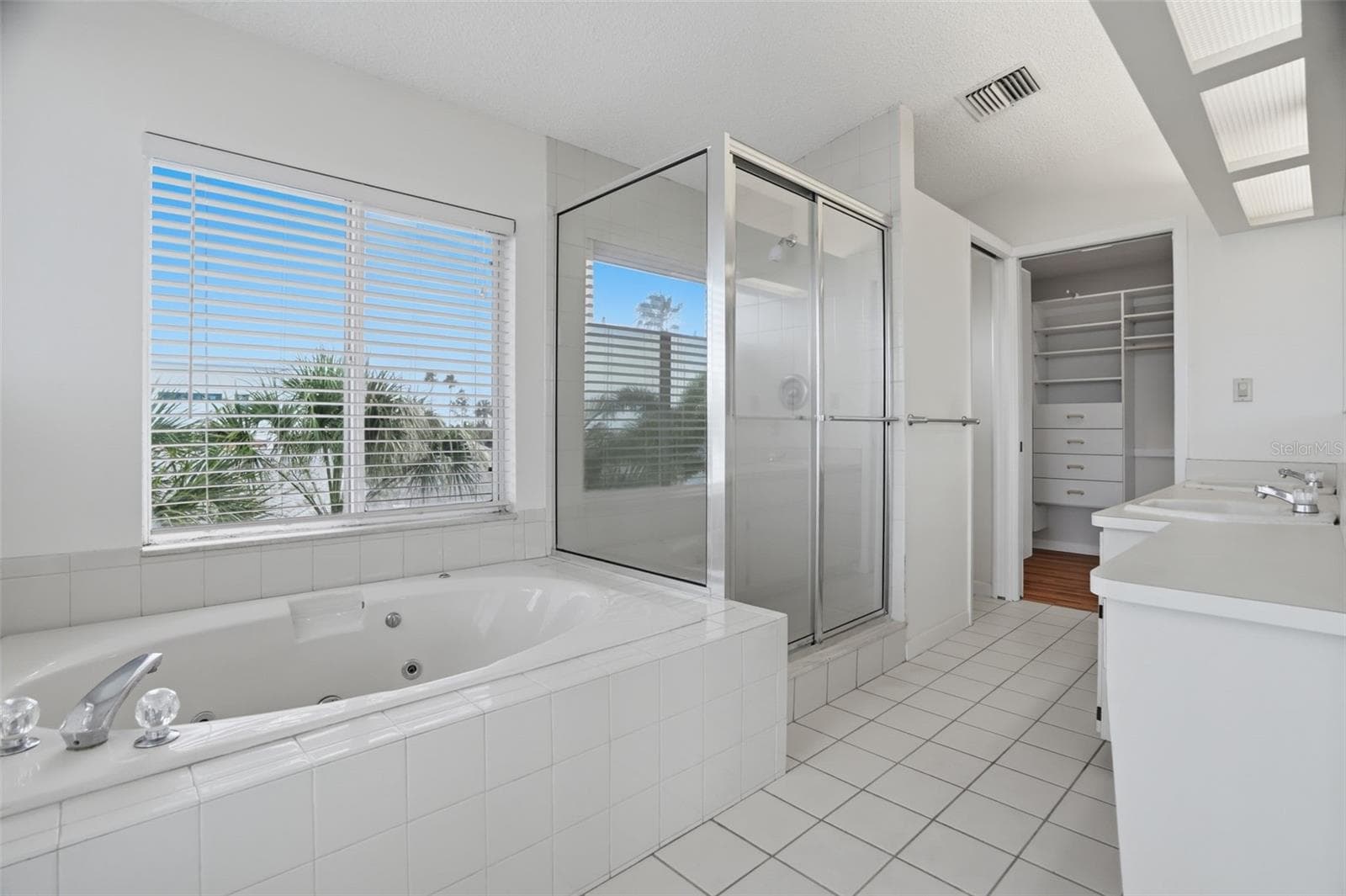 Single Family Residence at 1832 VENETIAN POINT DR, CLEARWATER, photo 67 of 80