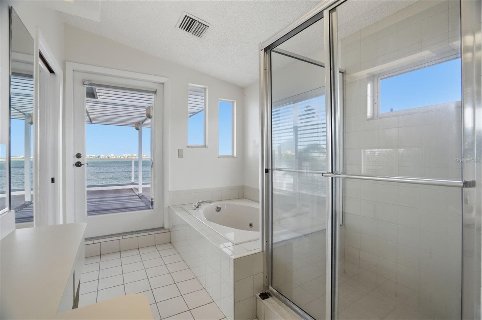Single Family Residence at 1832 VENETIAN POINT DR, CLEARWATER, photo 68 of 80