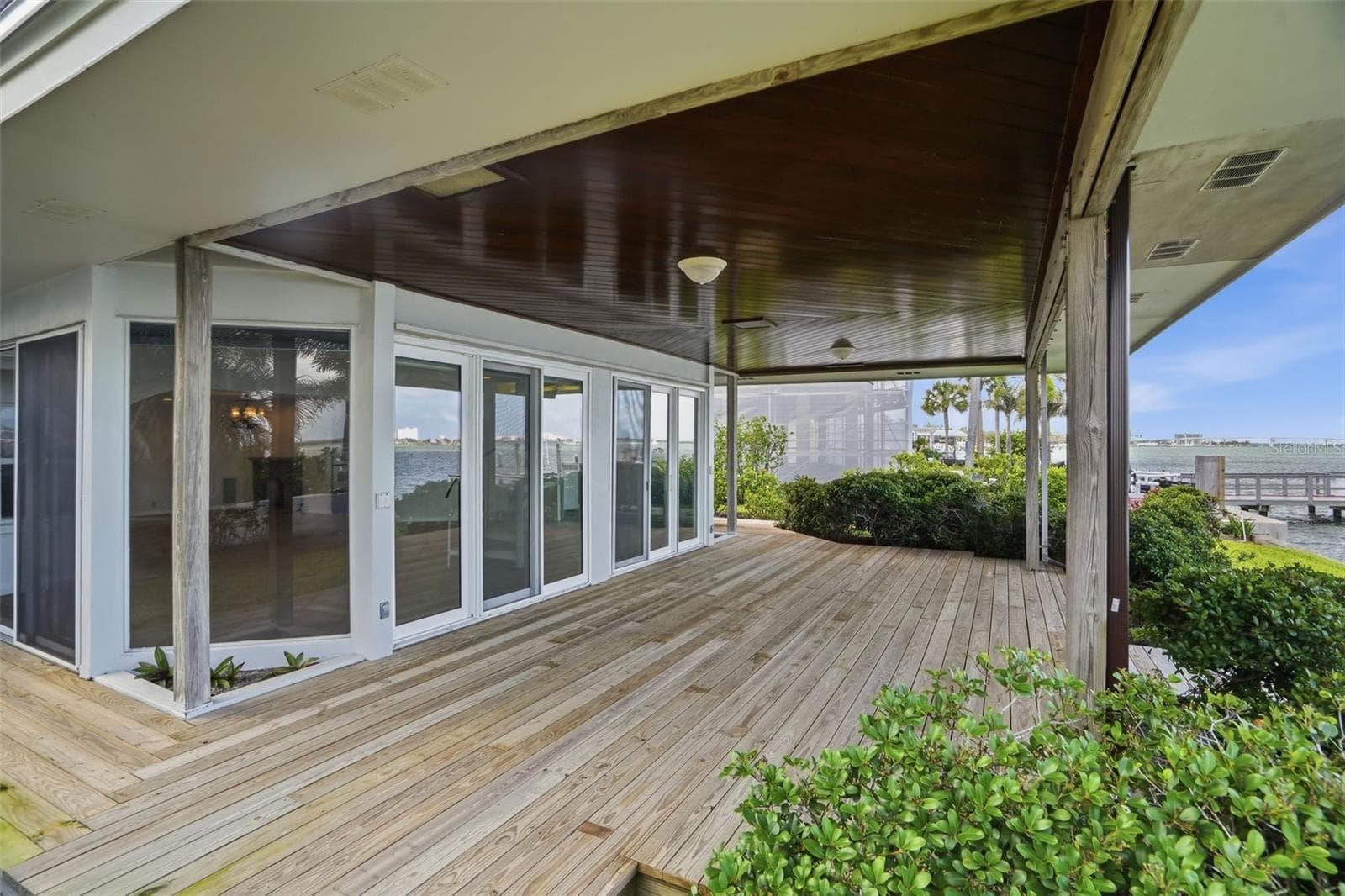 Single Family Residence at 1832 VENETIAN POINT DR, CLEARWATER, photo 71 of 80