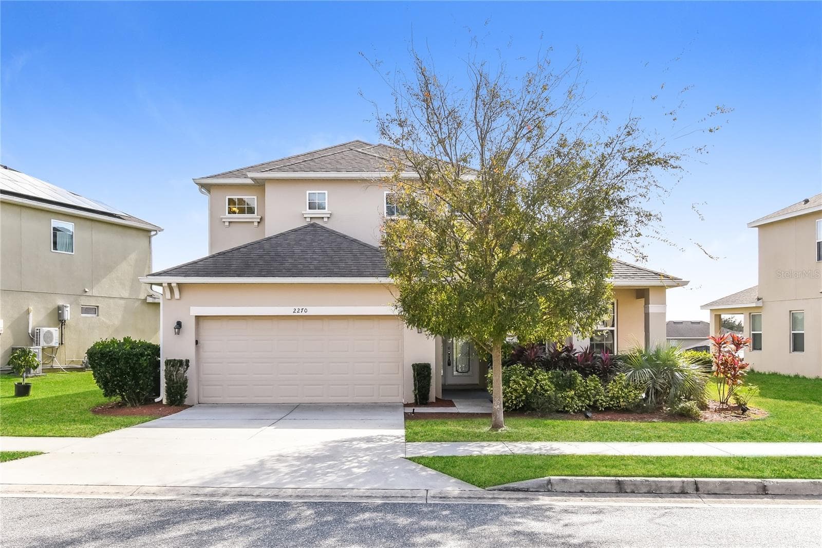 Single Family Residence at 2270 NATOMA BLVD, MOUNT DORA, photo 2 of 15