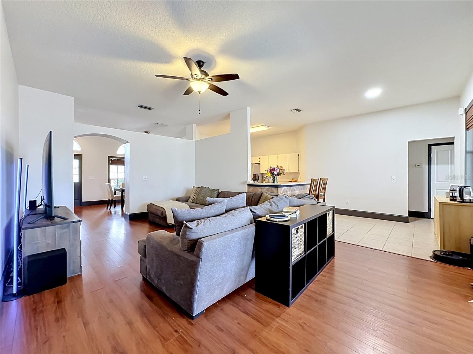 Single Family Residence at 1904 CATTLEMAN DR, BRANDON, photo 18 of 45