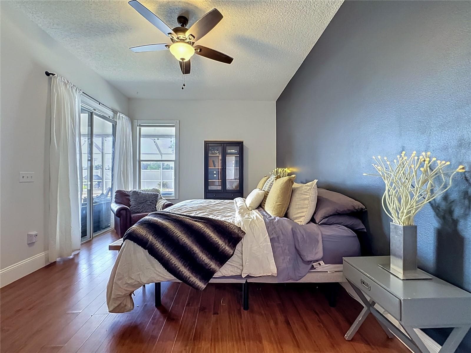 Single Family Residence at 1904 CATTLEMAN DR, BRANDON, photo 20 of 45