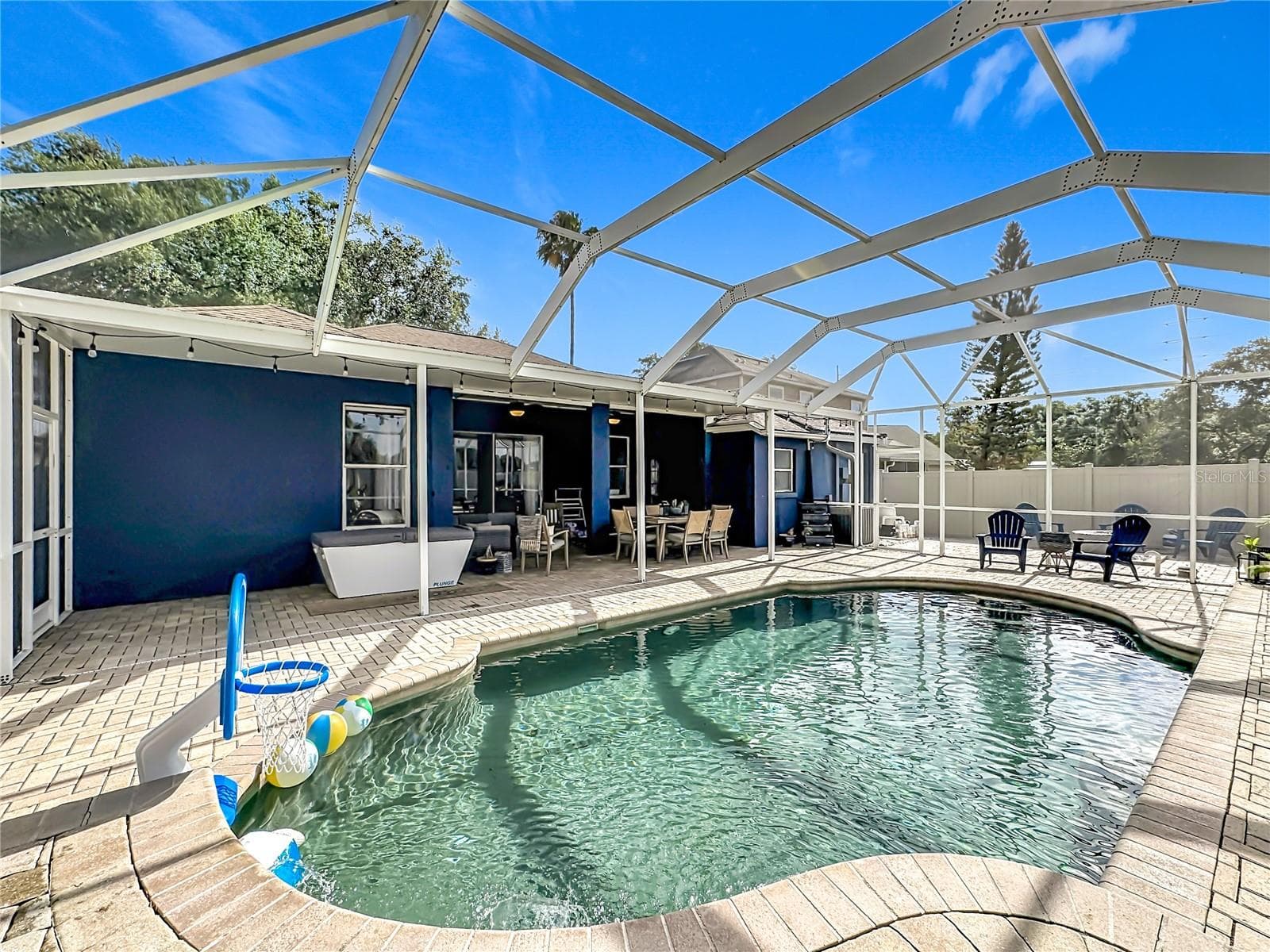 Single Family Residence at 1904 CATTLEMAN DR, BRANDON, photo 36 of 45