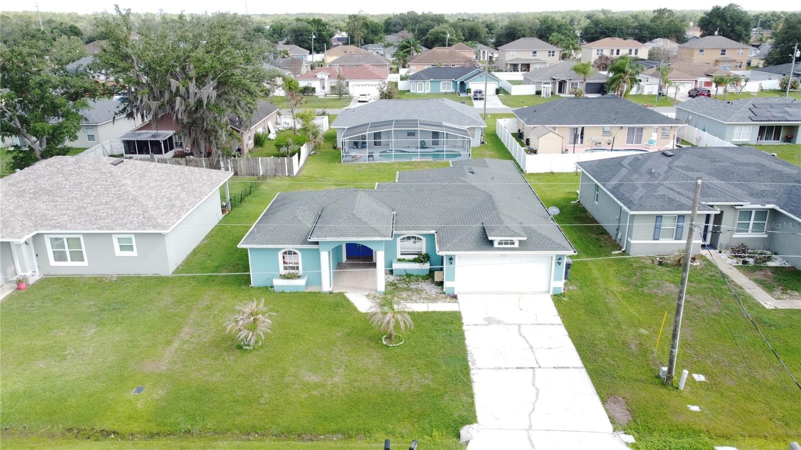 Single Family Residence at 413 FLAMINGO CT, POINCIANA, photo 3 of 62