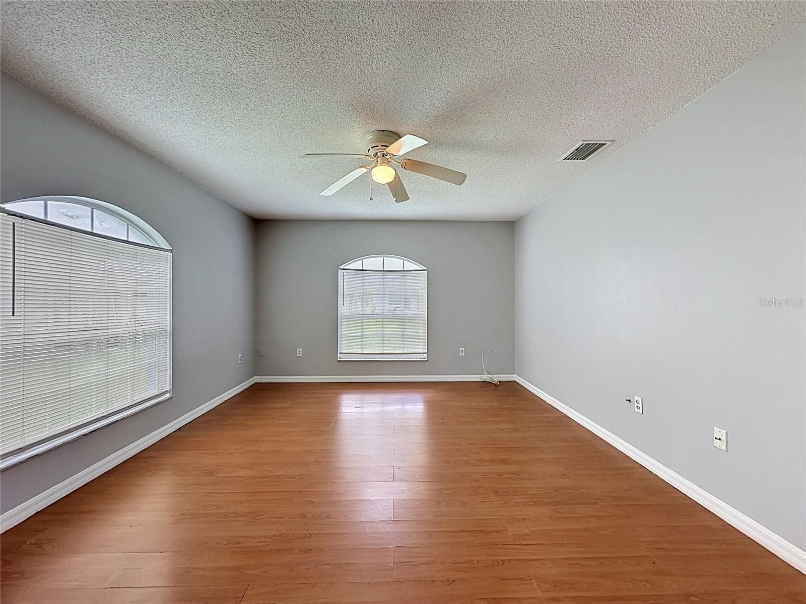 Single Family Residence at 413 FLAMINGO CT, POINCIANA, photo 8 of 62