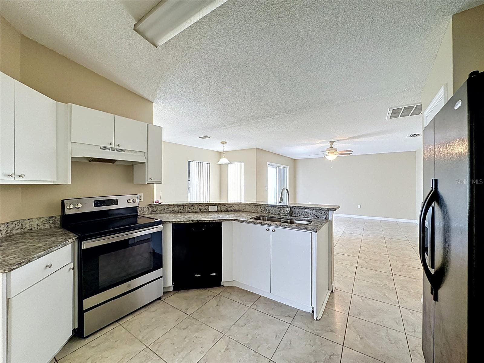 Single Family Residence at 413 FLAMINGO CT, POINCIANA, photo 35 of 62