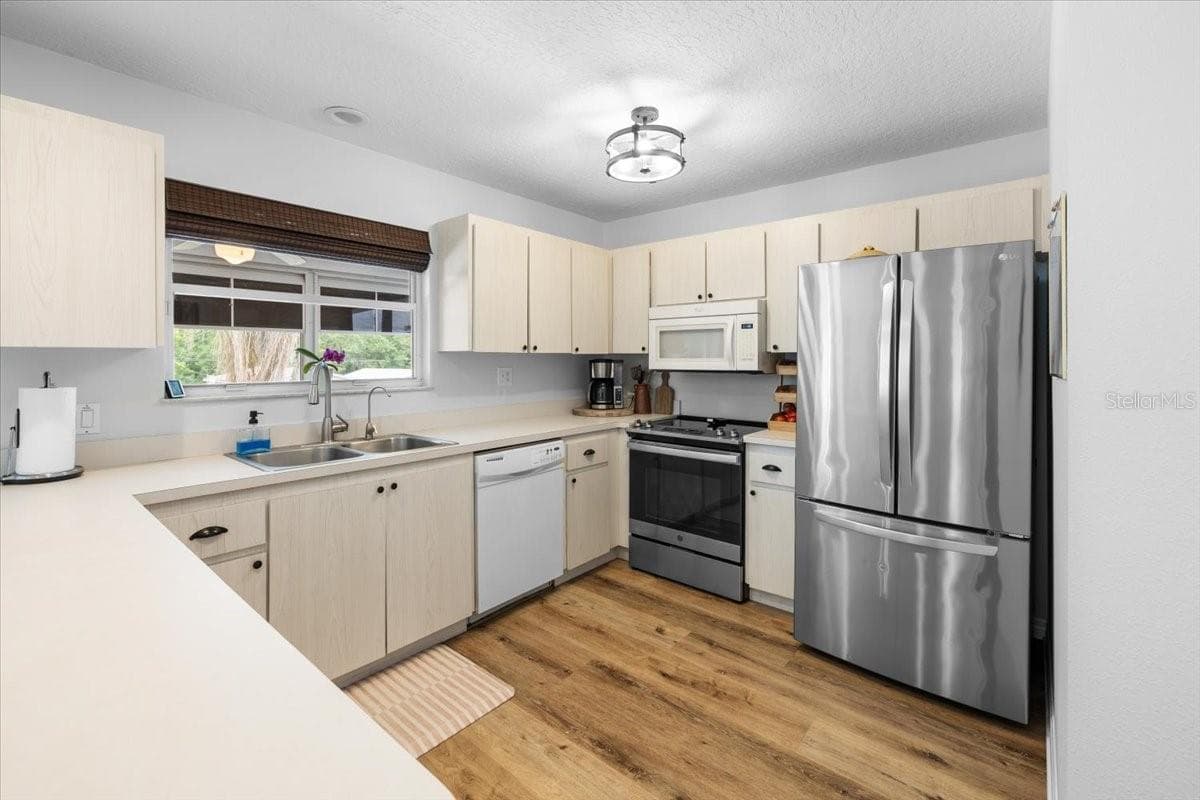 Single Family Residence at 7264 ABERDEEN CT, WEEKI WACHEE, photo 19 of 57