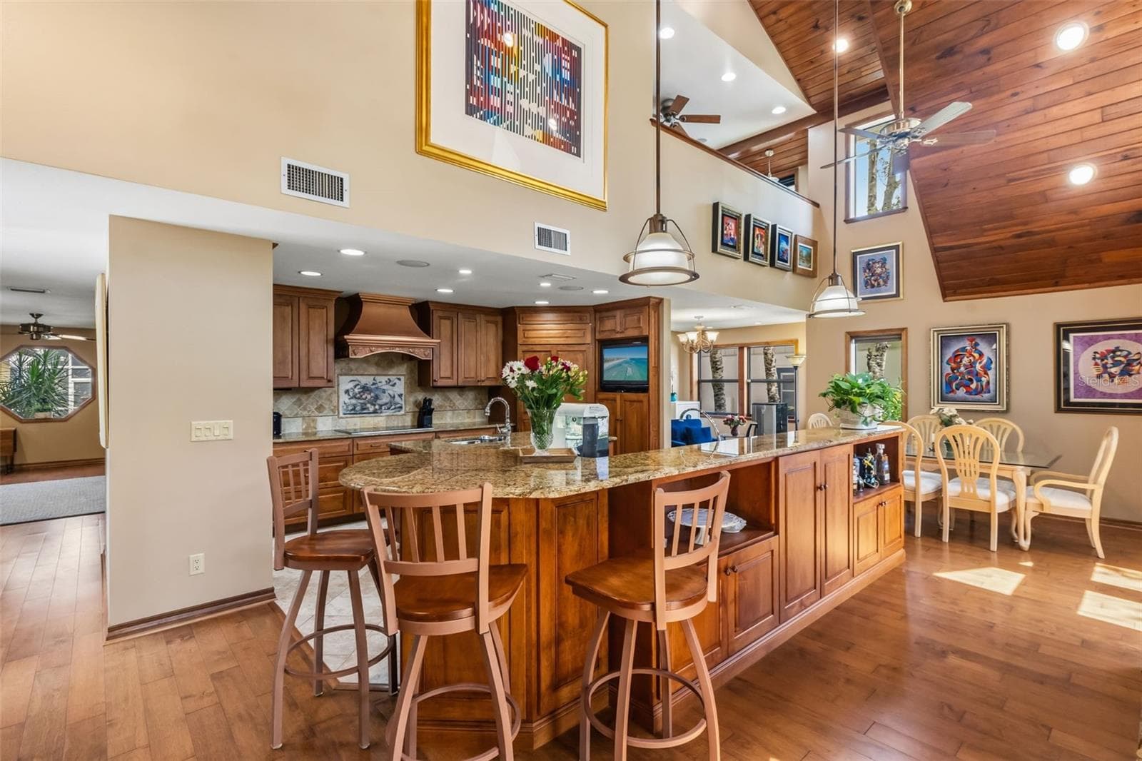Kitchen Bar/ Stools - 1944 LEVINE LN, CLEARWATER
