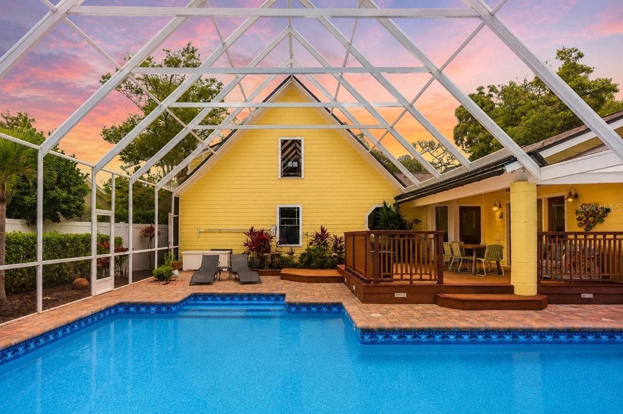 Pool Twilight - 1944 LEVINE LN, CLEARWATER