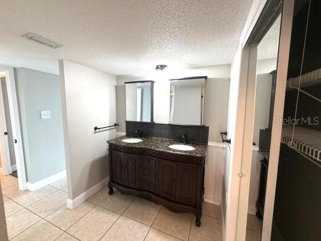 Dressng area - 700 MIRROR TER NW #507, WINTER HAVEN