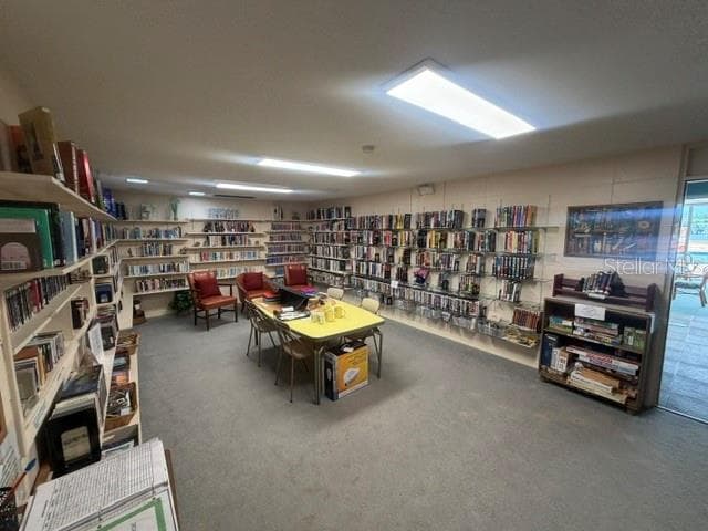 Library - 700 MIRROR TER NW #507, WINTER HAVEN