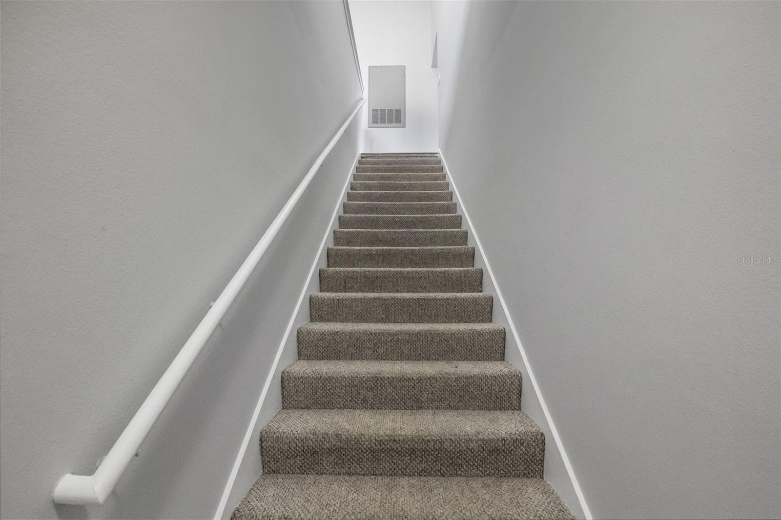 Condominium at 14226 FREDRICKSBURG DR #220, ORLANDO, photo 4 of 35