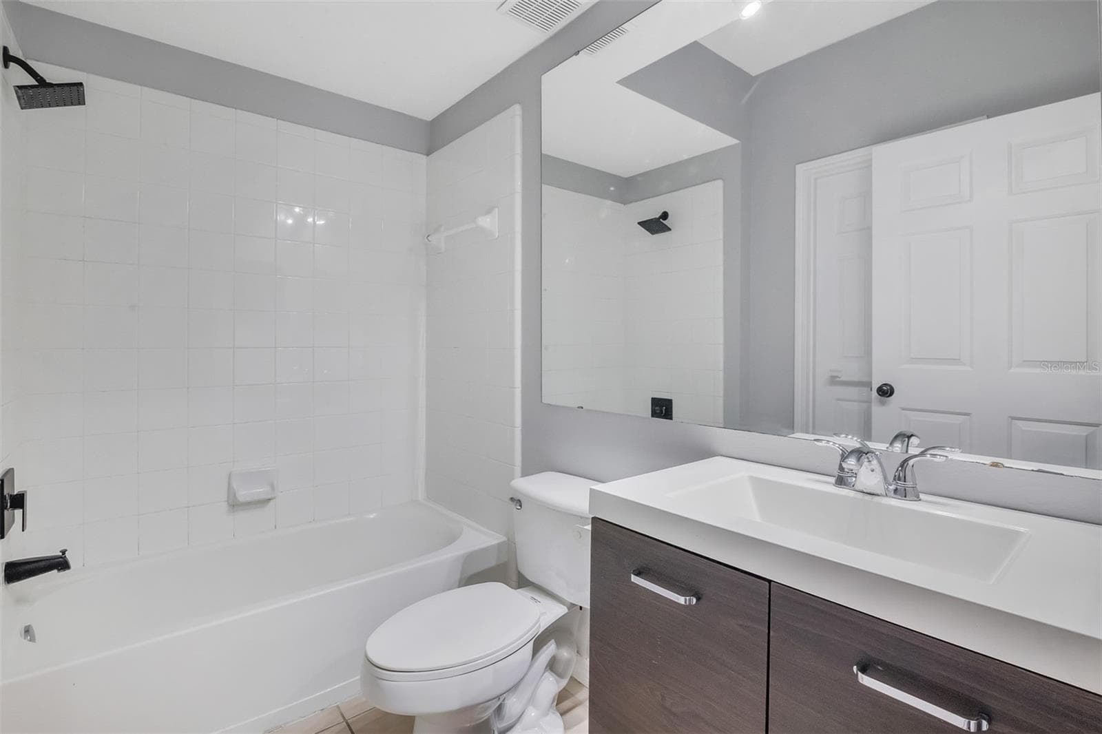 Condominium at 14226 FREDRICKSBURG DR #220, ORLANDO, photo 26 of 35