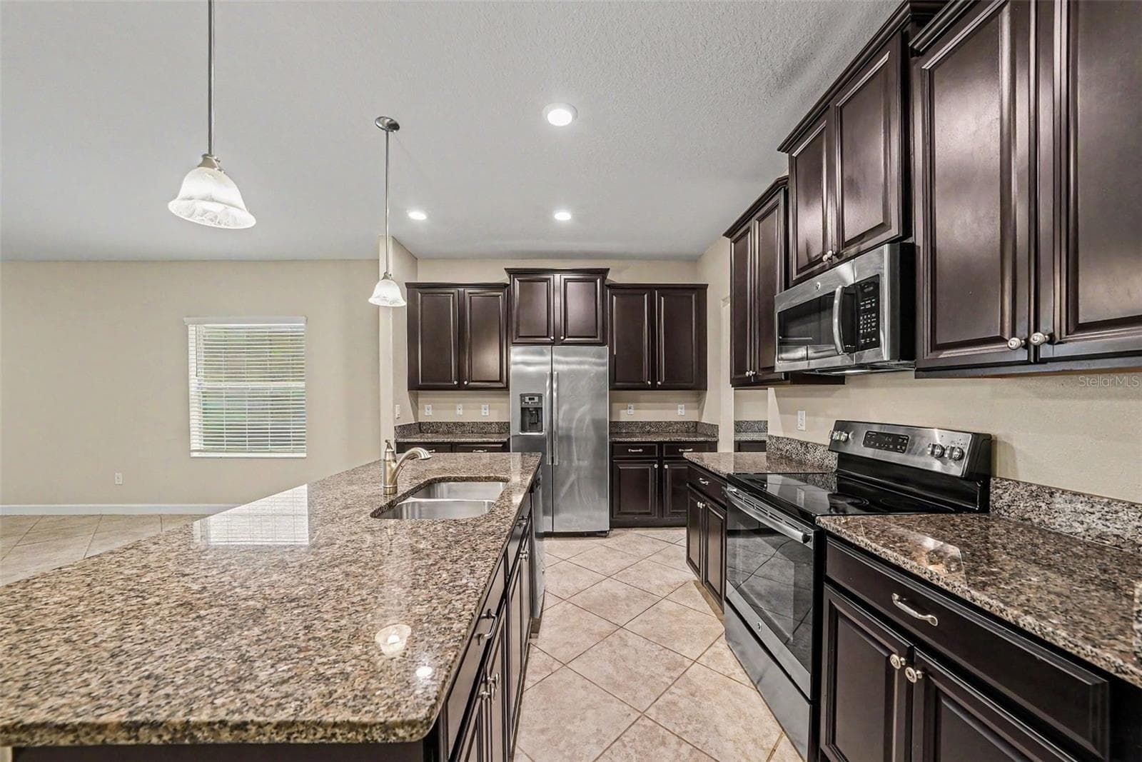 Single Family Residence at 11809 TWILIGHT DARNER PL, RIVERVIEW, photo 7 of 29