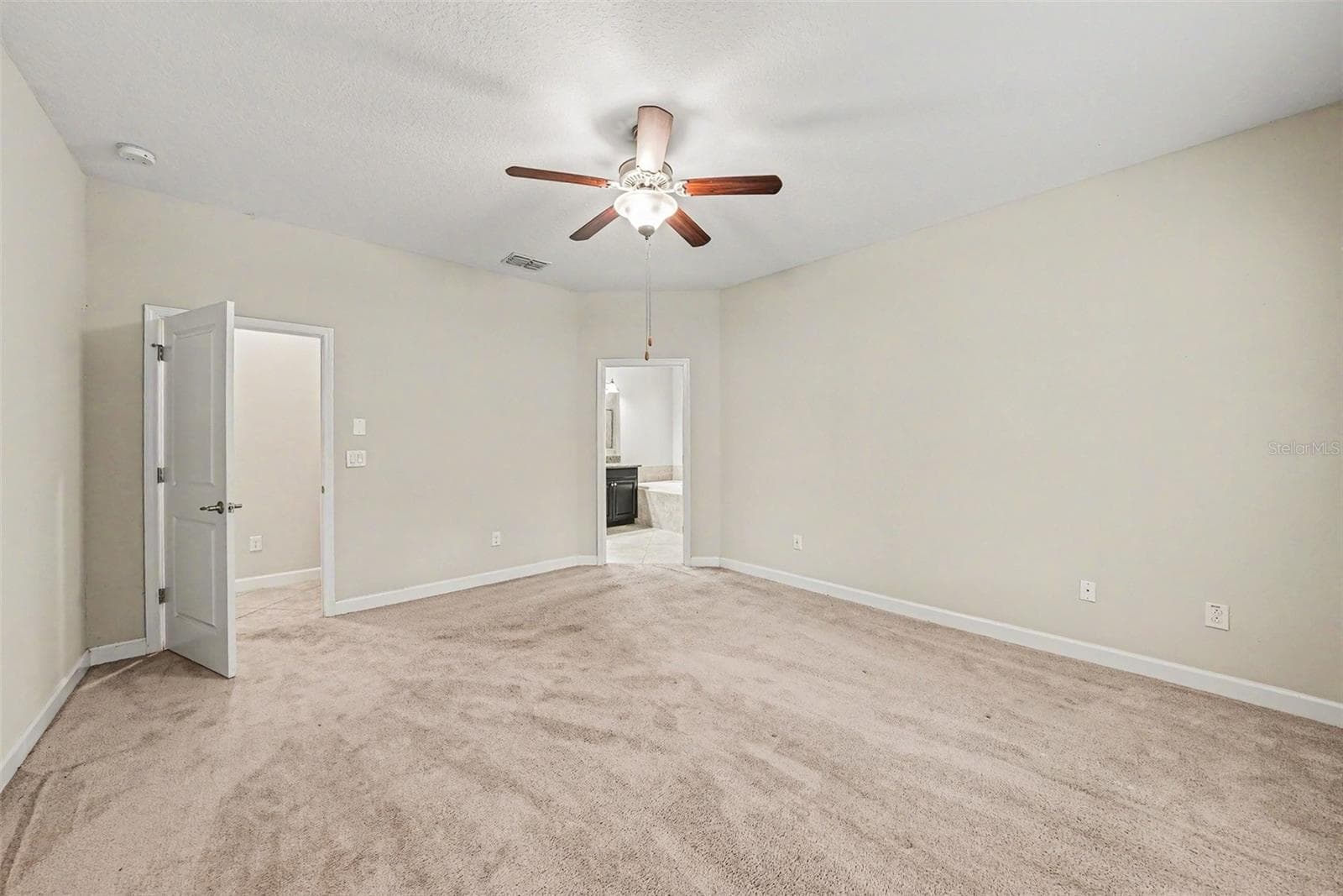 Single Family Residence at 11809 TWILIGHT DARNER PL, RIVERVIEW, photo 14 of 29