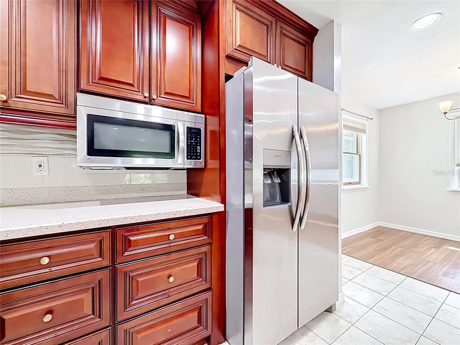 Single Family Residence at 1666 N CROFT AVE, INVERNESS, photo 14 of 55