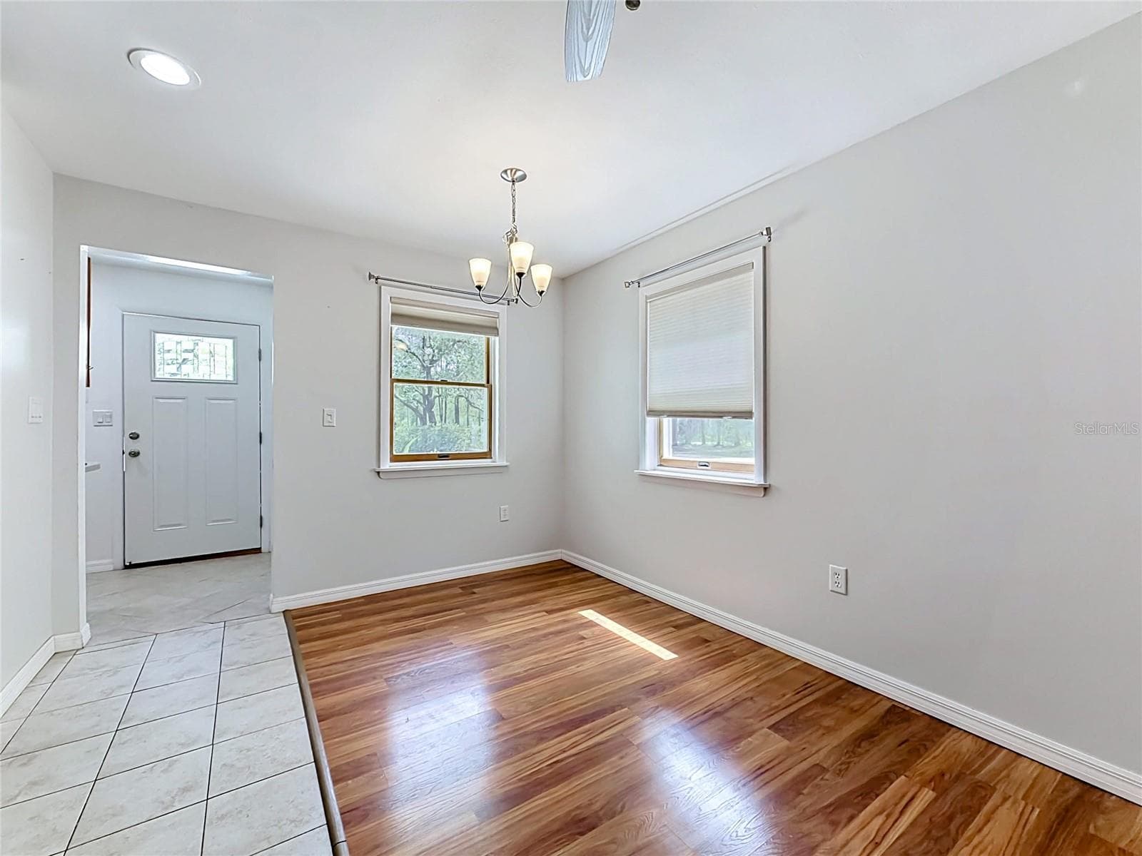 Single Family Residence at 1666 N CROFT AVE, INVERNESS, photo 15 of 55