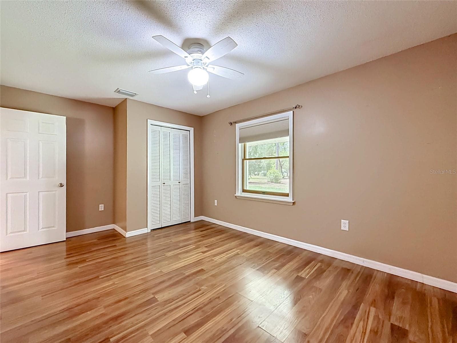 Single Family Residence at 1666 N CROFT AVE, INVERNESS, photo 23 of 55